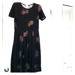 *NEW WITH TAGS* LuLaRoe Amelia Dress size Large